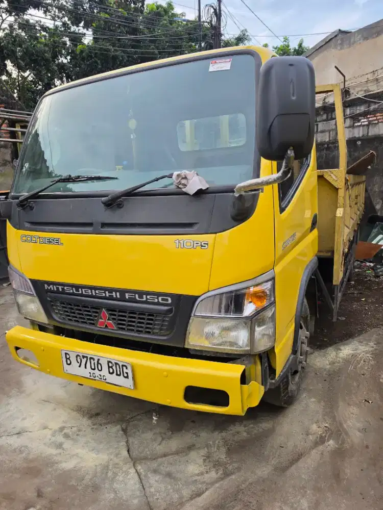 Mitsubishi colt diesel ps 110  bak besi cargo 2015 dobel  6 roda