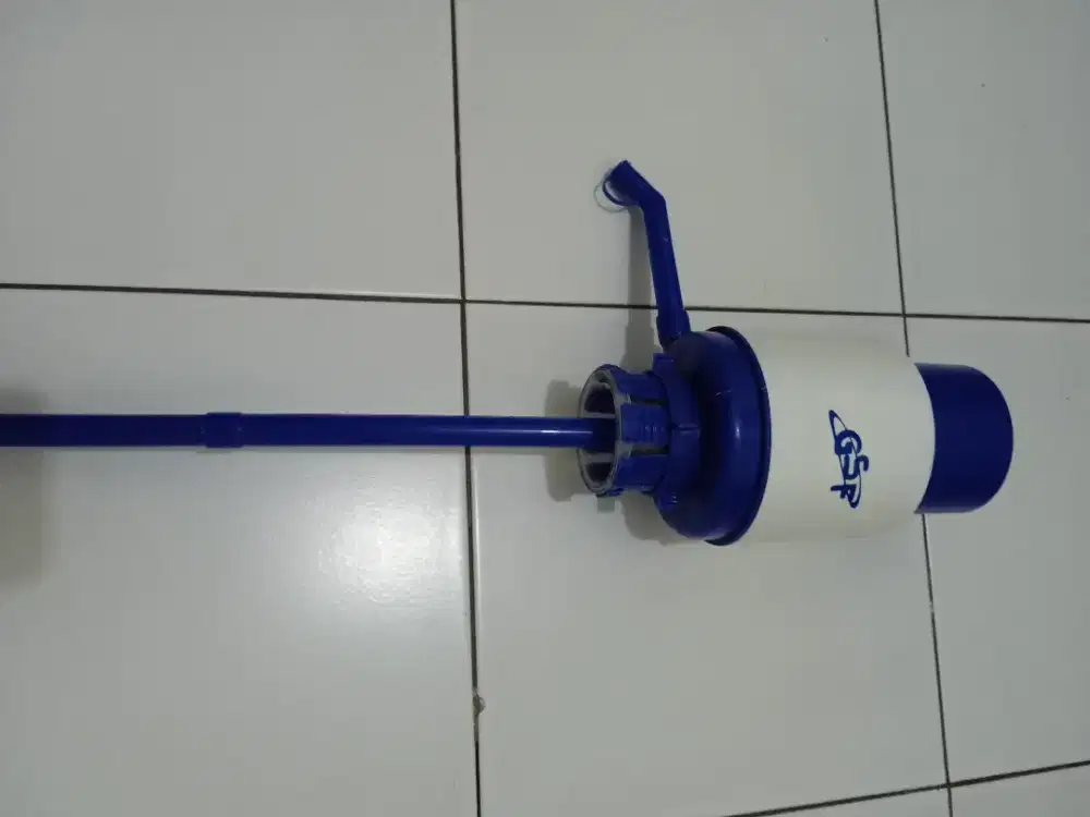 Pompa air galon manual