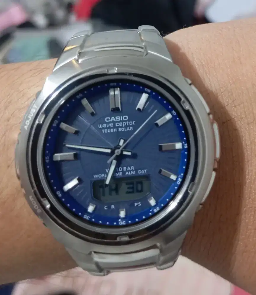 Casio waveceptor titanium
