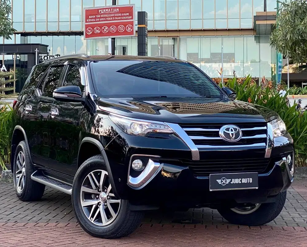 TOYOTA FORTUNER VRZ 2.4 AT 2016