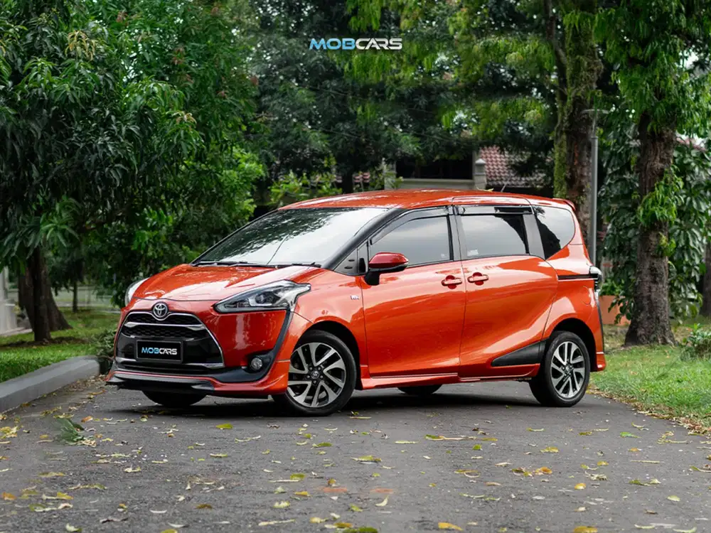 Toyota Sienta Q 1.5 CVT 2016