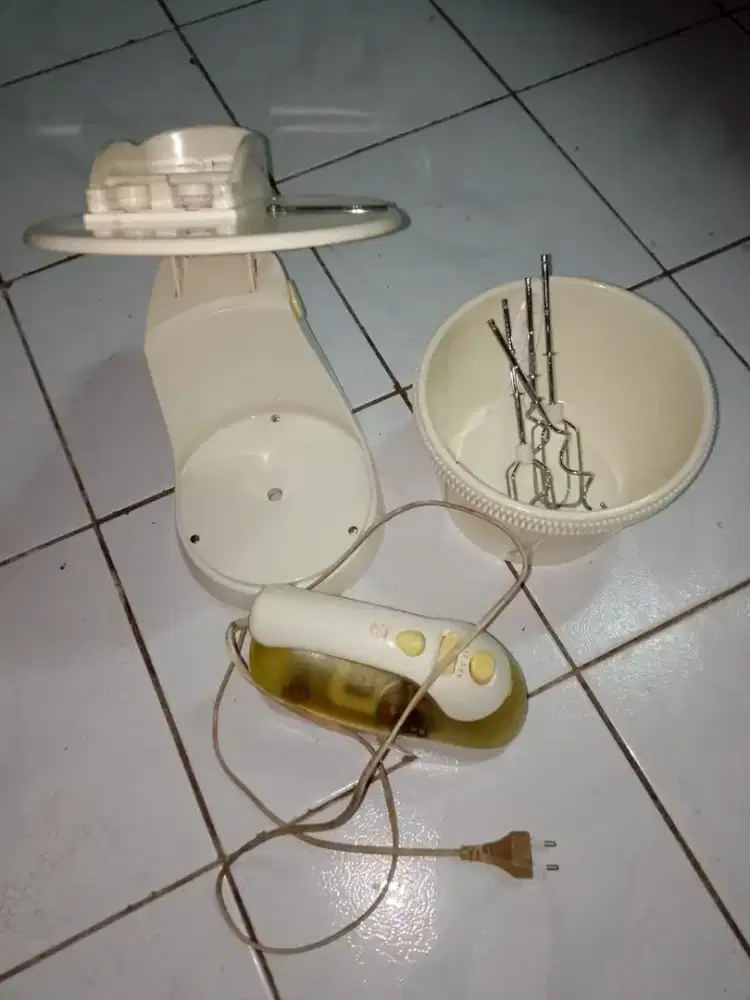 Mixer Maspion komplit