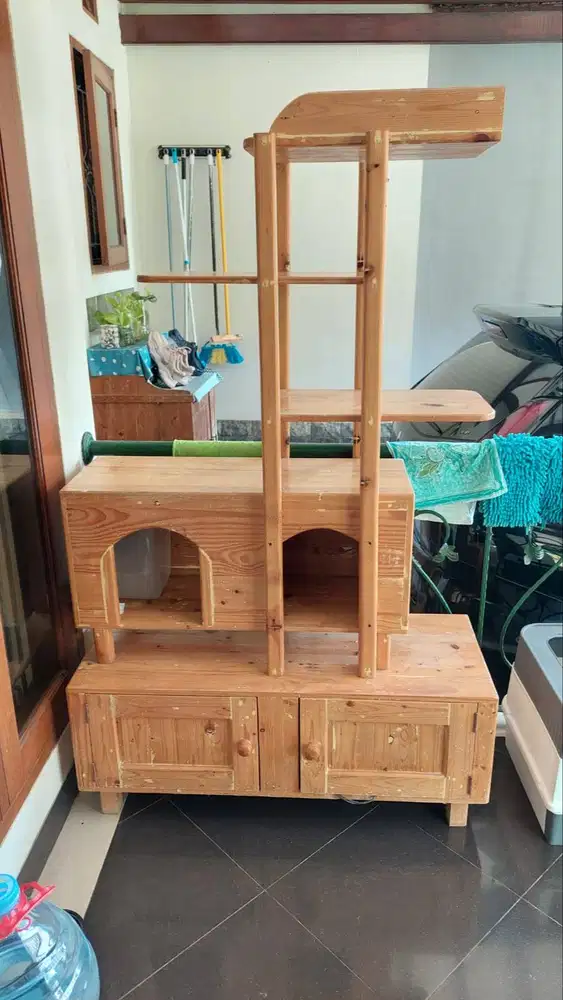 Cat tree dari bahan kayu belanda
