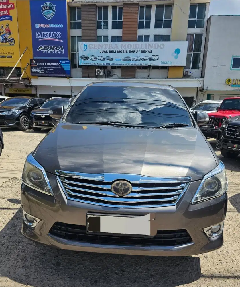 Innova V 2.5 diesel Matic 2013 istimewa dp 45 jt
