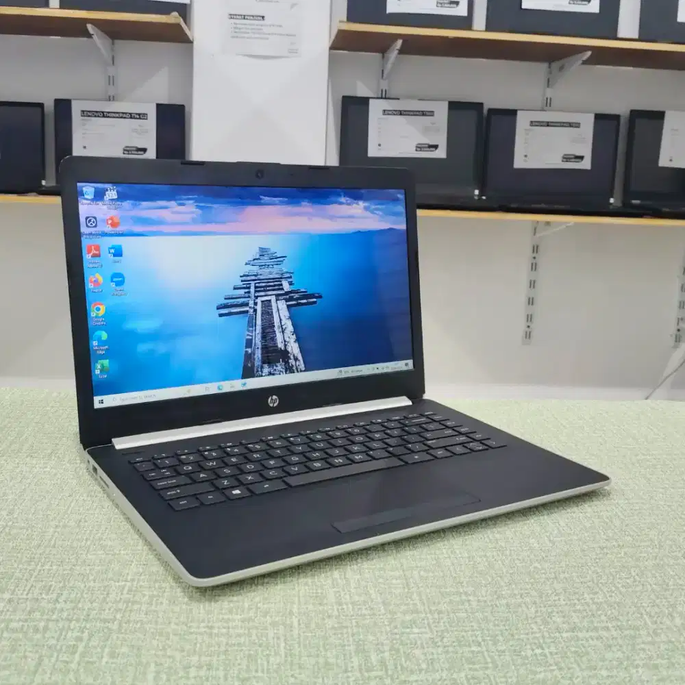 Laptop Second HP 14 CM0078AU Ryzen 5 2500U (8GB/SSD 256GB)