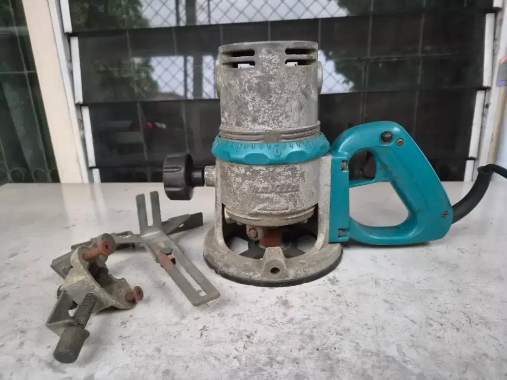 Makita 3600H Router
