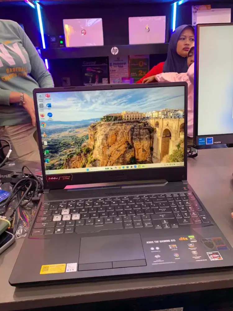 cicilan ringan laptop ASUS TUF