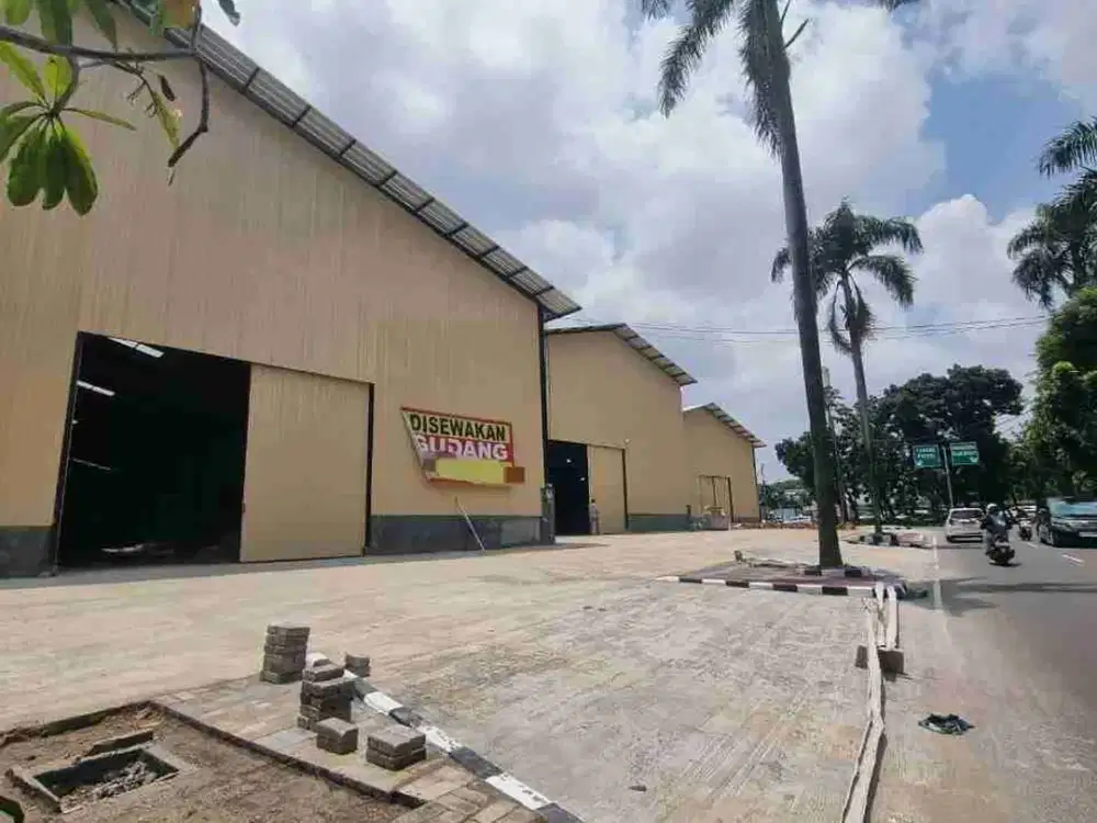 Disewakan Gudang Siap Pakai Lokasi Strategis di Kebon Jeruk Jakarta Barat