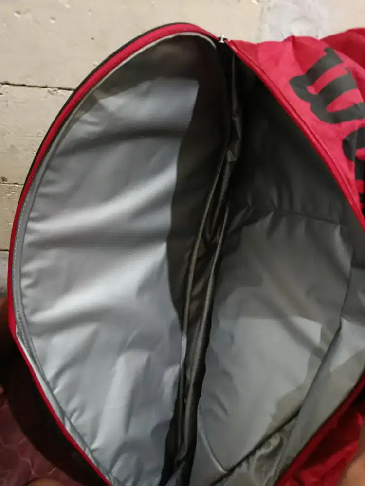 Tas tennis merk Wilson