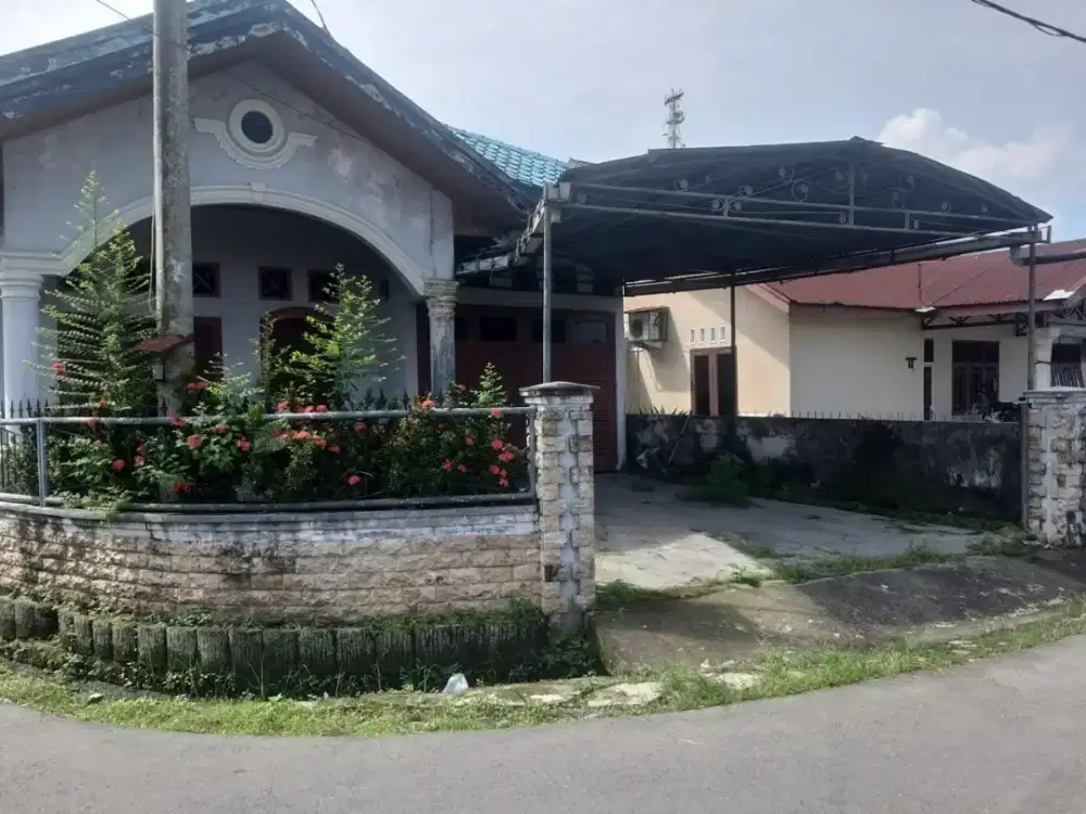 DIJUAL RUMAH STRATEGIS DEKAT TUGU BINJAI DAN STASIUN KAI BINJAI
