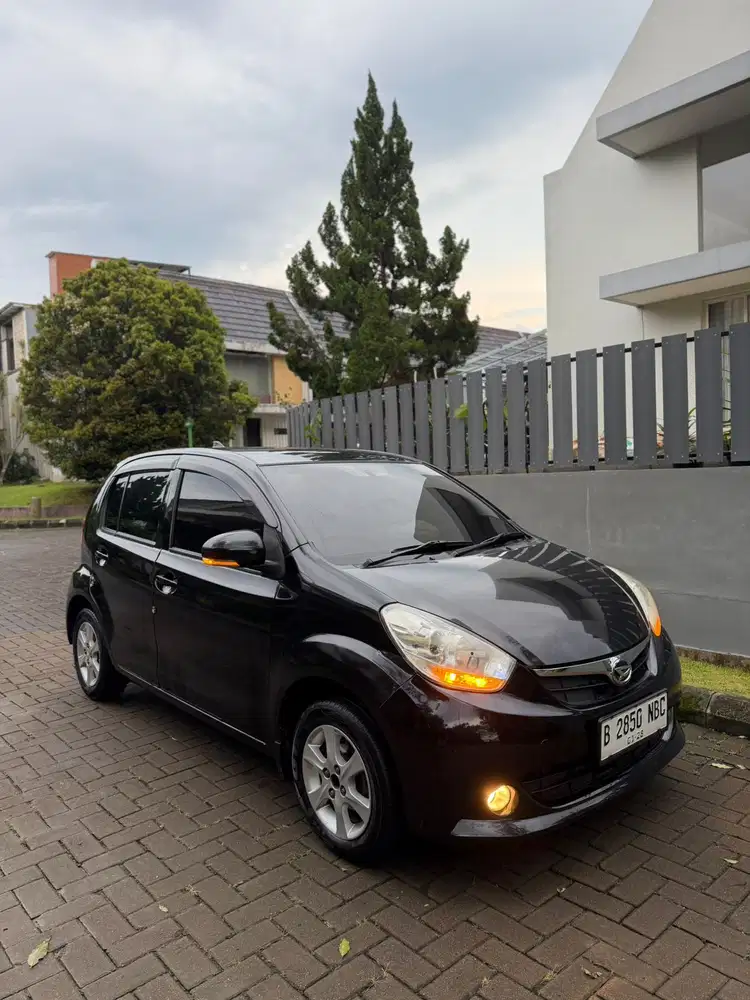Sirion AT 2012 Bensin