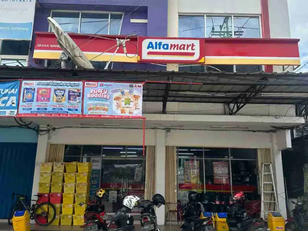 Alfamart 24 Jam dijual di Jl Raya Kedungmundu, depan Graha Wahid dekat UNIMUS
