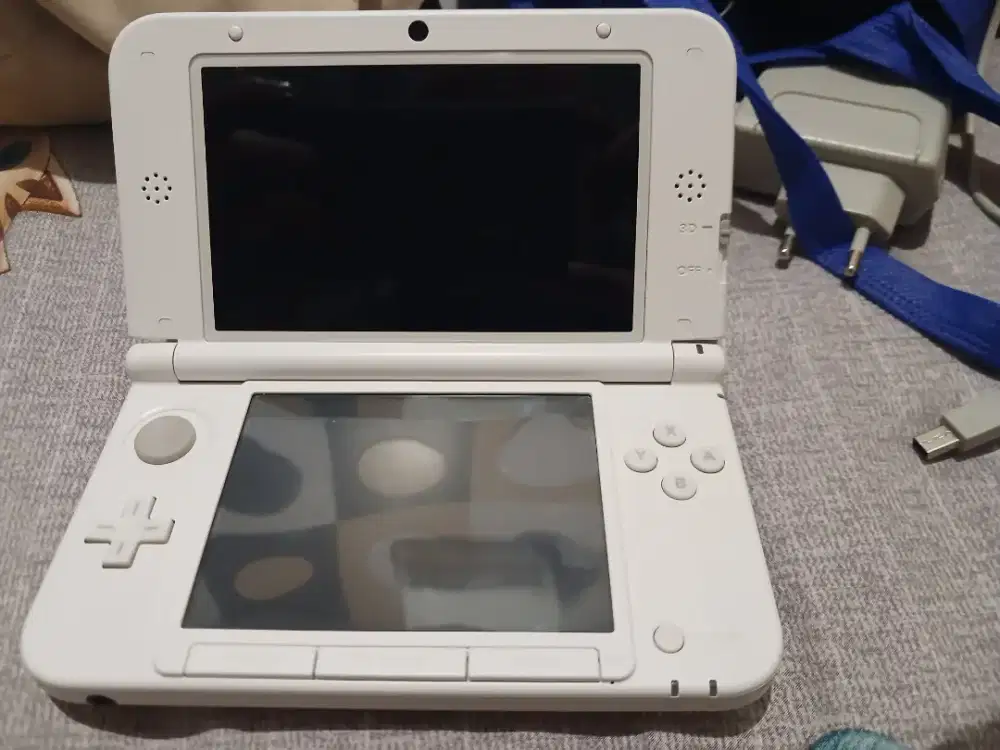 Nintendo 3DS LL