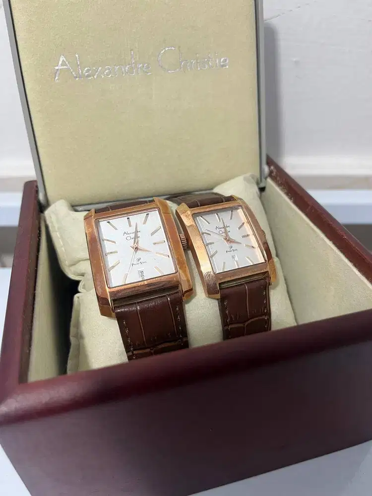 SATU PASANG JAM TANGAN ALEXANDRE CHRISTIE