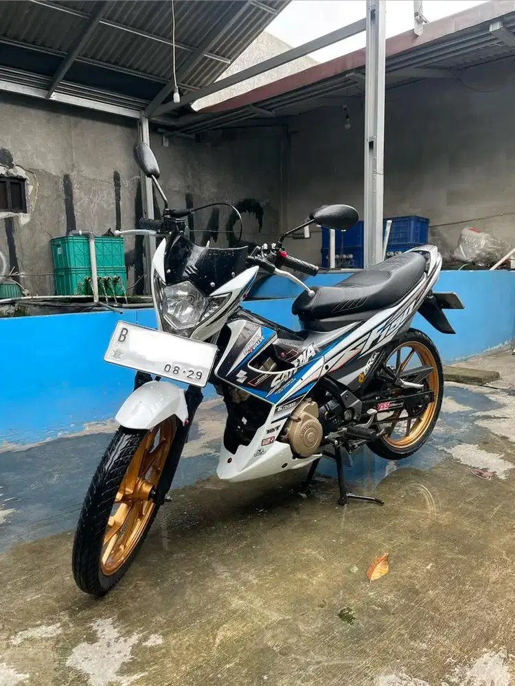 Suzuki Satria Fu 2014 Putih Abu Mulus Rawatan