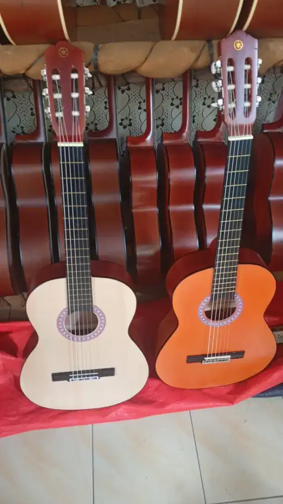 Gitar akustik classic senar nilon