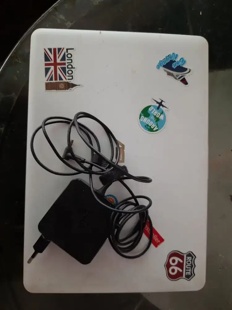 Laptop Asus a442u