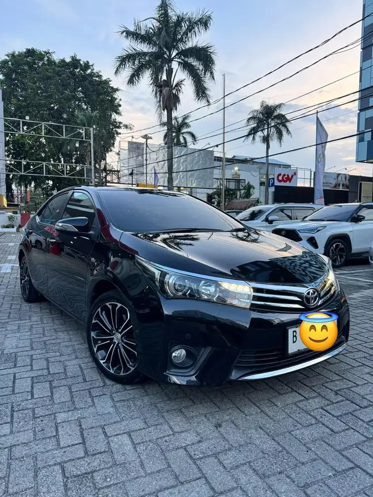 Corolla Altis 1.8 V AT 2015 KM 65 K Record