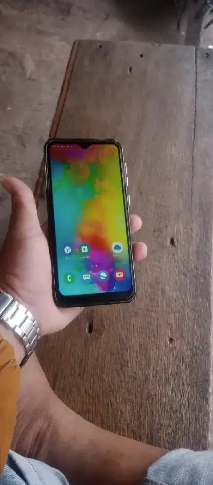 Samsung M20 ram3/32 no minus