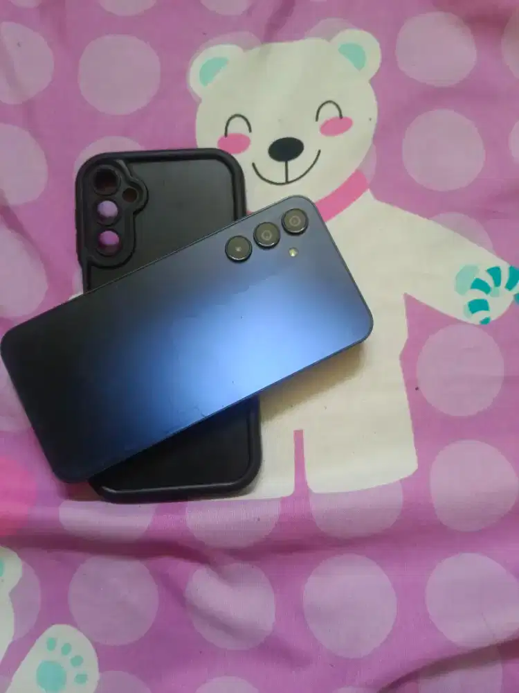 Jual samsung a15 5G ram8/256 hp saja plus softcase
Bisa tt hp lain
