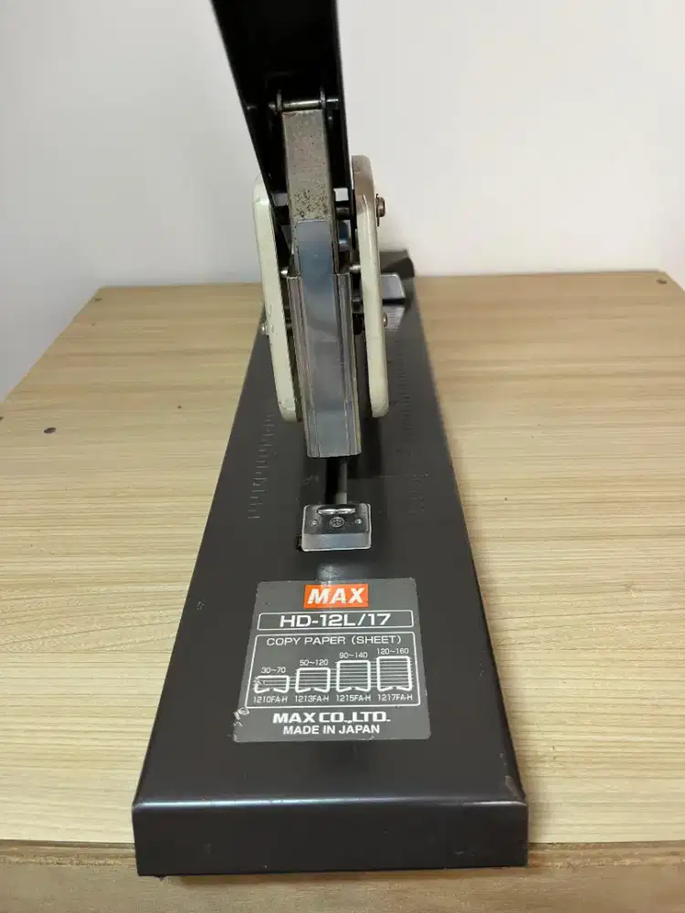 Hekter/Staples Max HD-12L/17