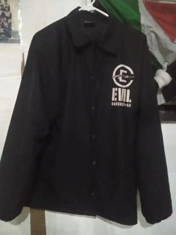 Jaket parasit merk EVIL size XL