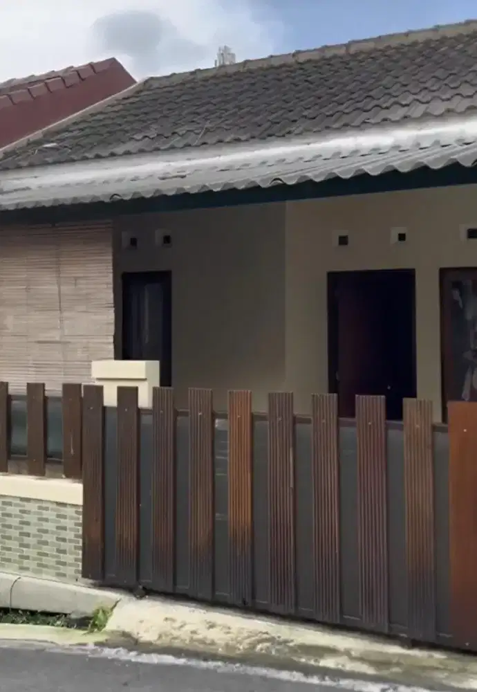 RUMAH SIAP HUNI CLUSTER GRAFIKA BANYUMANIK