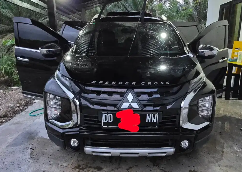 DIJUAL CEPAT - MITSUBISHI XPANDER CROSS PREMIUM (AT) (2021)