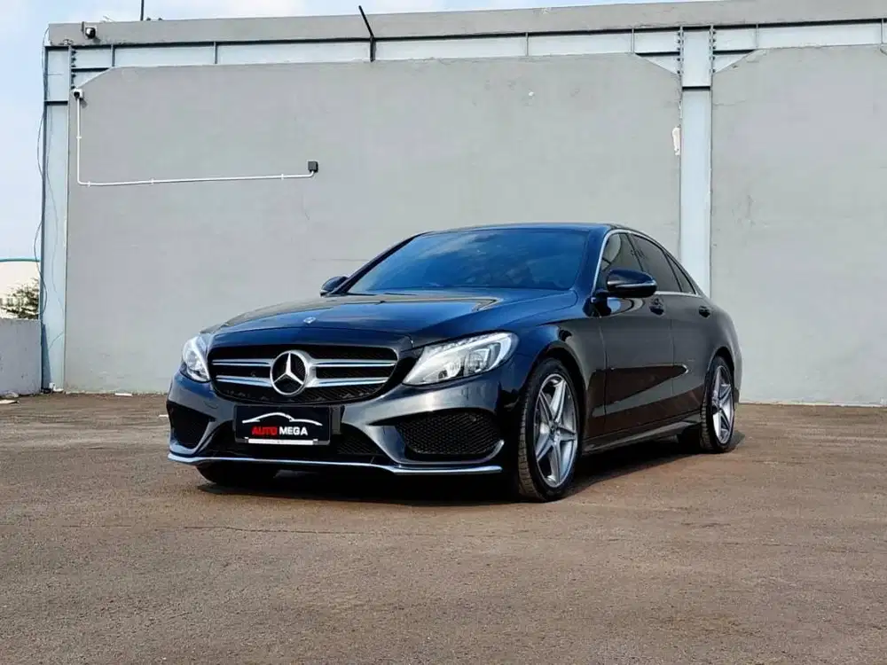 Mercedes Benz Mercy C200 C 200 (W205) AMG 2017 Black on Black