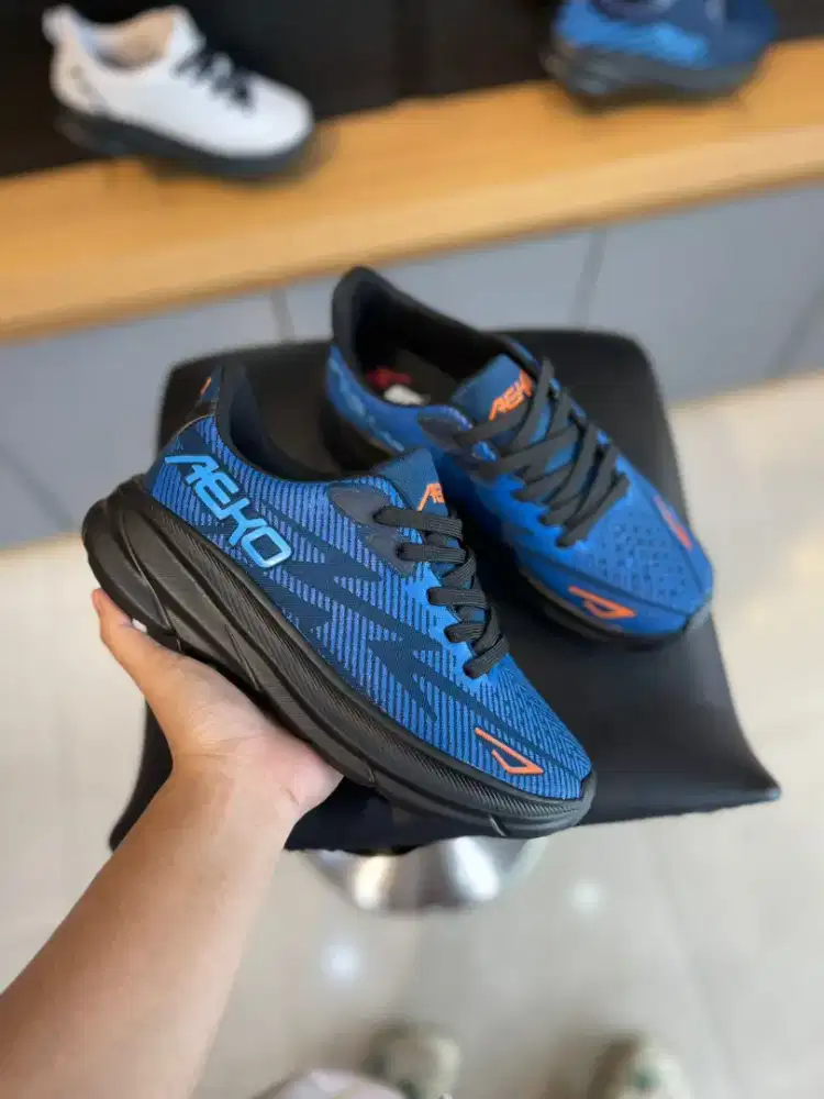 Sepatu Aeko fleeout