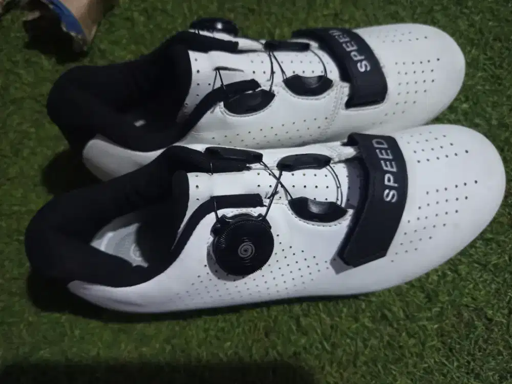 Sepatu road bike untuk sepefa