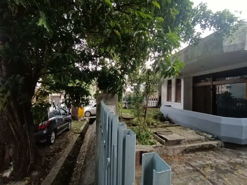 Rumah hitung tanah di area naripan jalan Veteran sunda sumatera dago jawa bandung