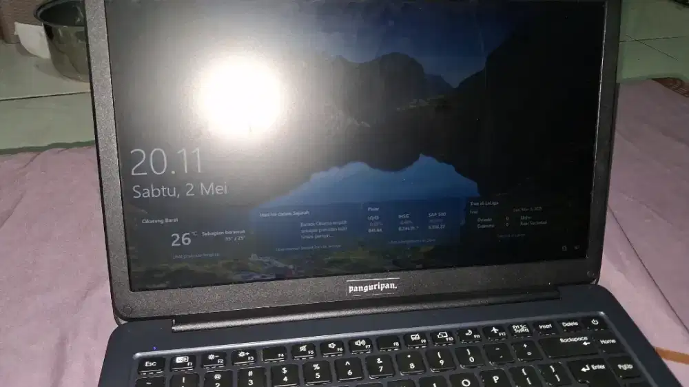 Laptop itel masih mulus pemakaian jarang