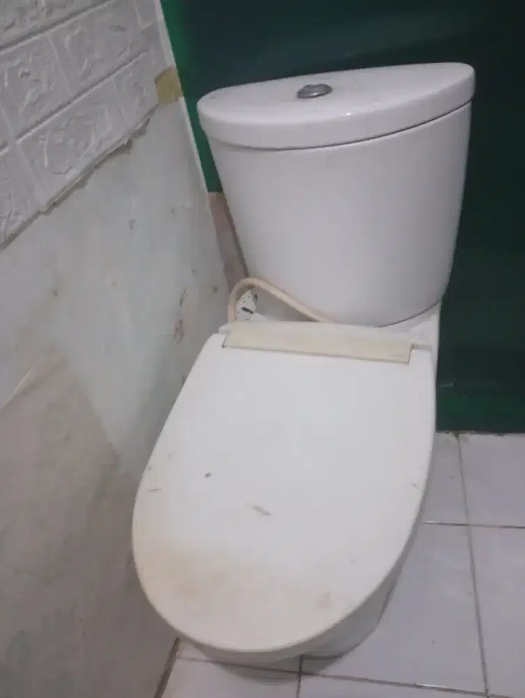 Kloset duduk toto