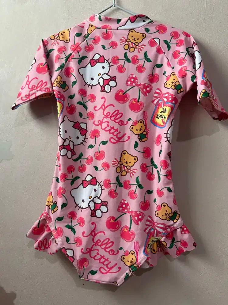 Baju renang anak perempuan