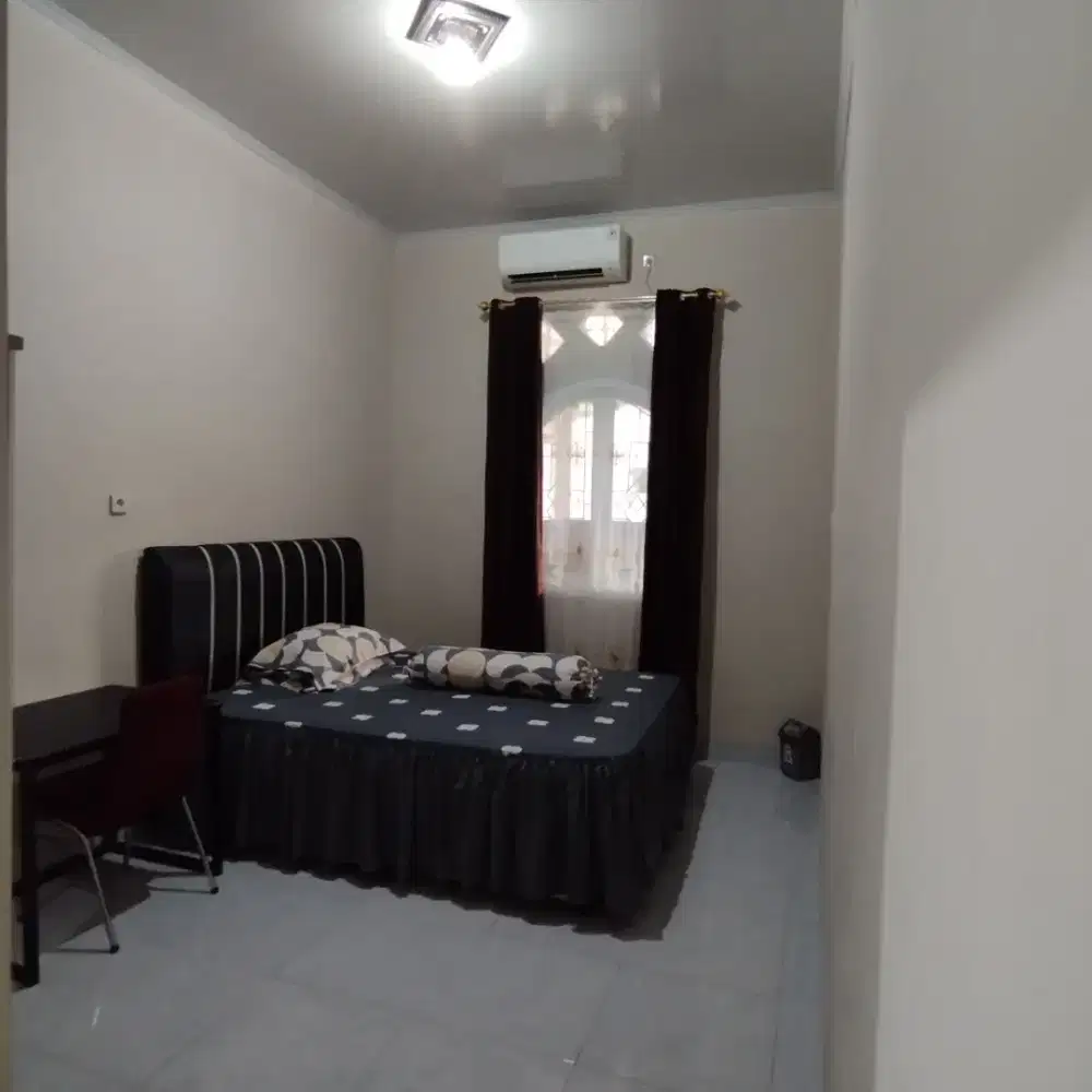 Kost Putra Premium Cilegon 1.5JT All IN, Kamar Mandi Dalam/Cibeber &LS