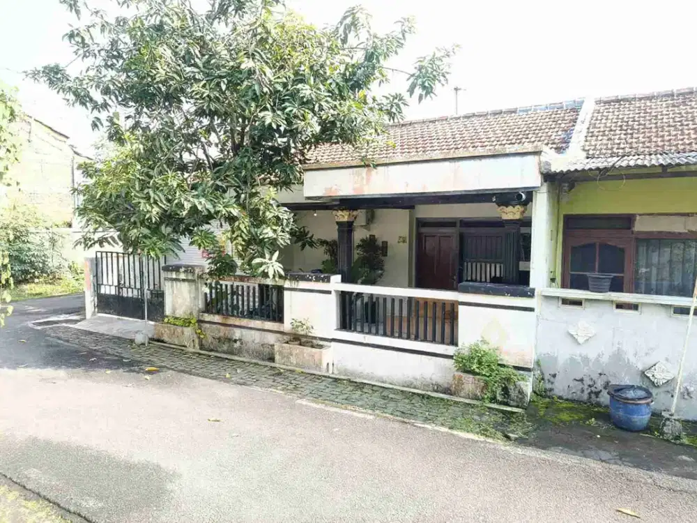 Rumah Hook di Jl Zebra Mukti Selatan, Pedurungan Kidul Semarang