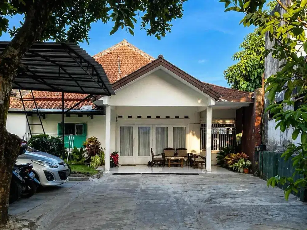 DIJUAL – Rumah Mewah Sangat Luas di Pusat Kota Garut
