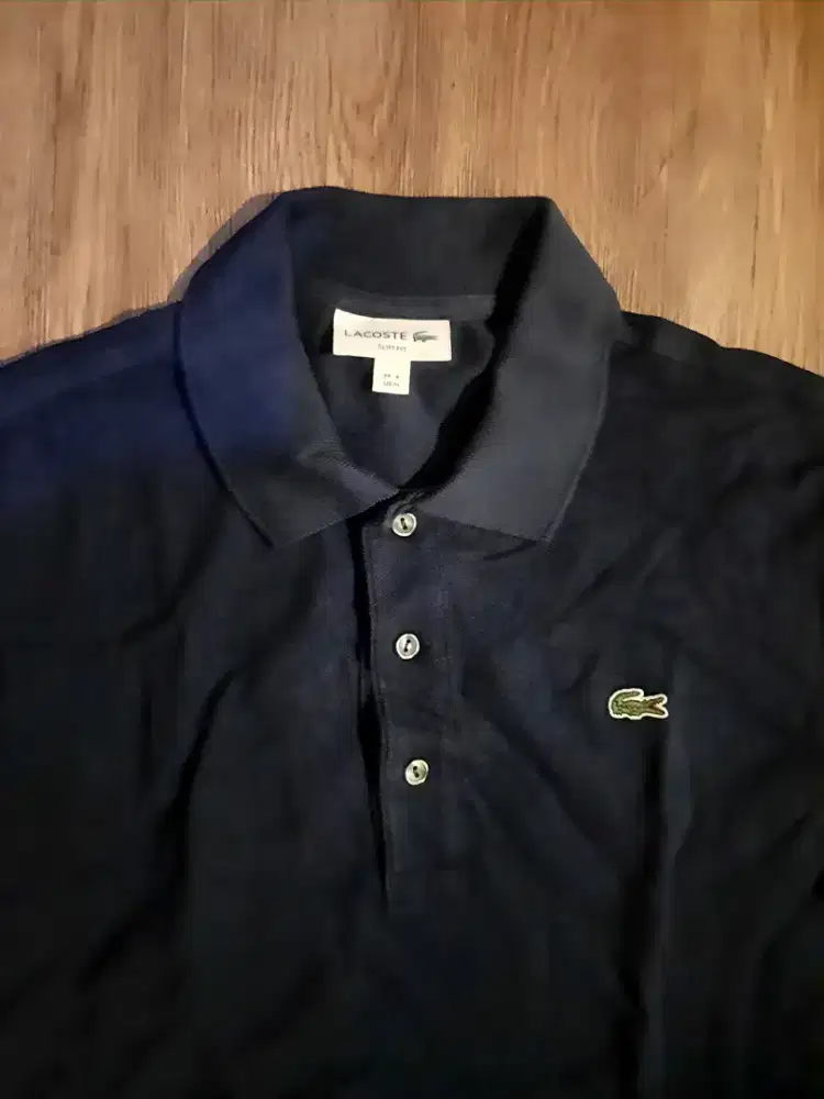 Lacoste. Size. 4 /M. (Slim) authentic.