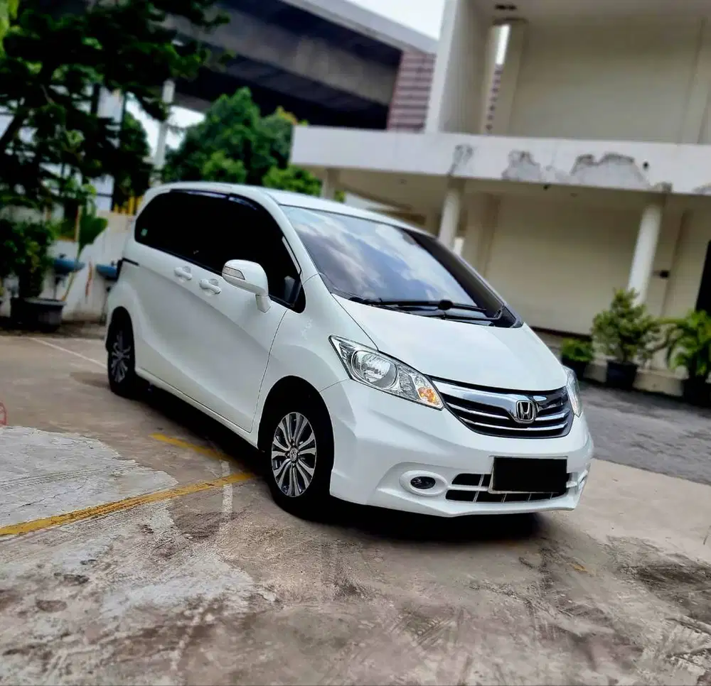 Honda Freed E PSD AT 2013 CASH KREDIT