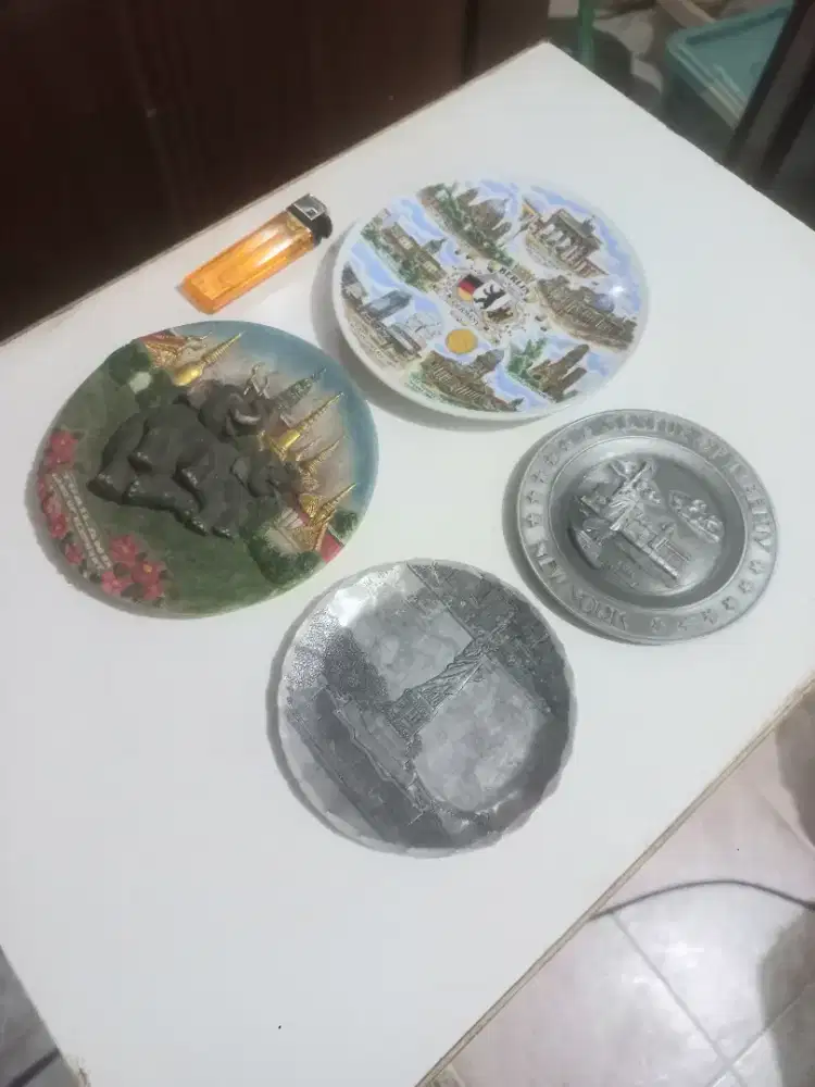 Souvenir Piring Hias Pajang
Liberty & Ikon NewYork