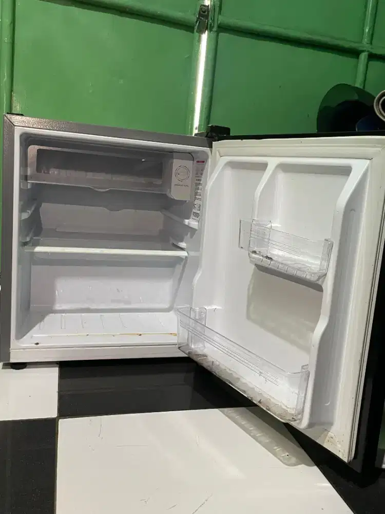 Kulkas Mini anak Kos