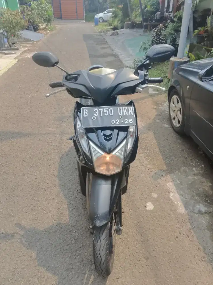 Honda beat Hitam