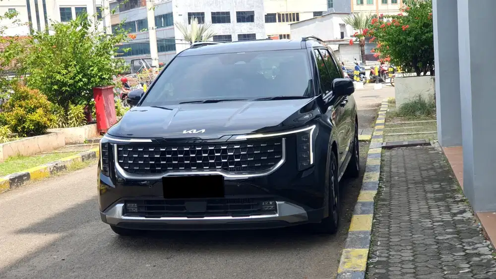 [ LOW KM ] Kia Grand Carnival Premiere 2.2 Diesel AT 2024/2025
