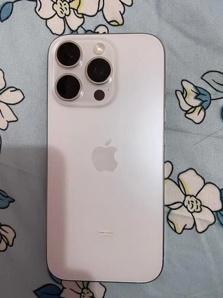 Dijual Iphone 16 Pro 128 GB Ibox