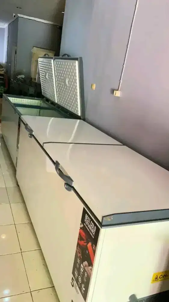 Frezer box berbagai macam kapasitas dan merk