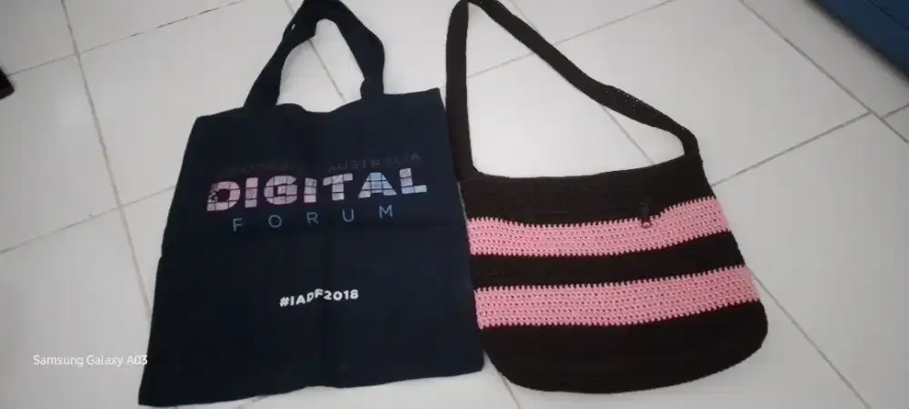 Tas bahu wanita