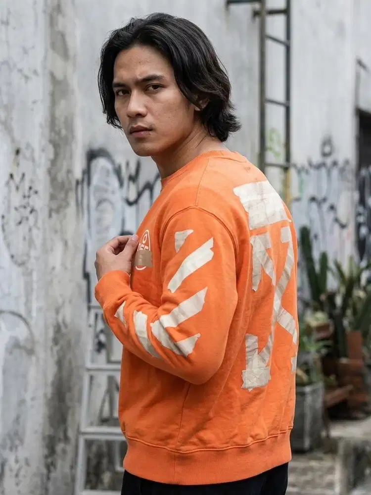 OFF WHITE CREWNECK CARAVAGGIO - ORANGE
