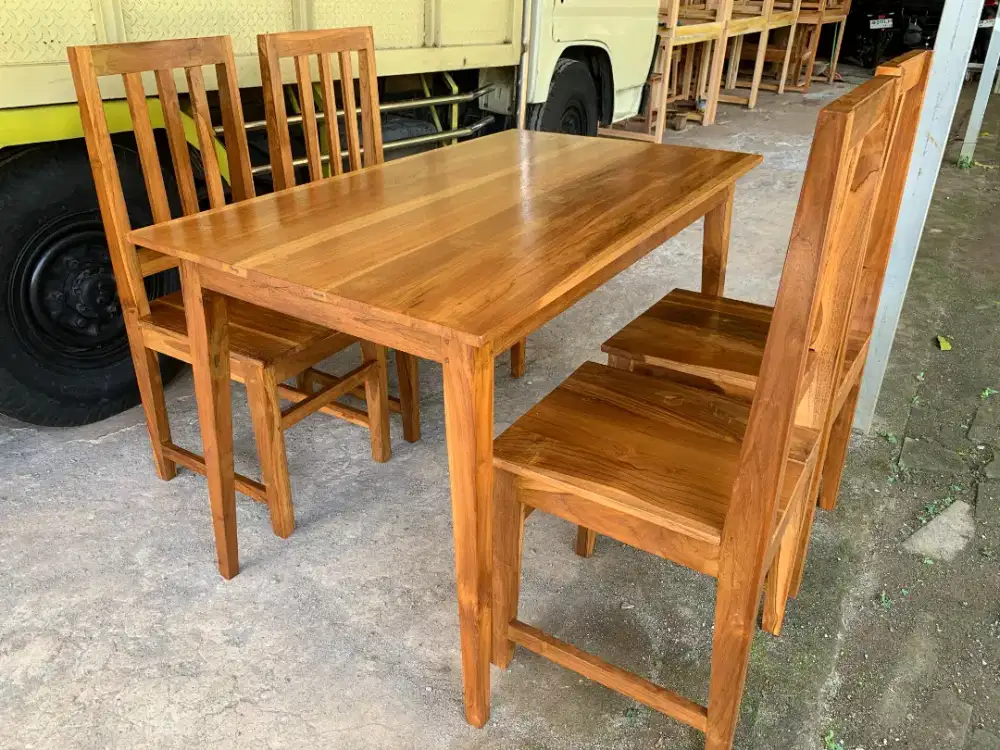 Set meja kursi kayu jati