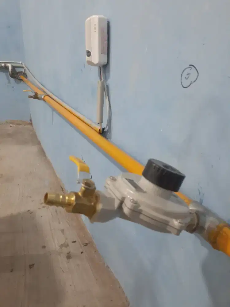 Instalaai pipa gaasentral gas panel alarm